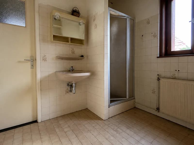 Oude badkamer vóór de renovatie